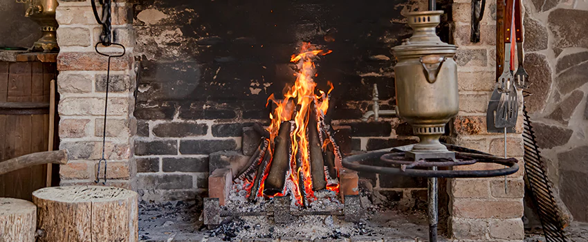 Traditional Fireplace Design Refurbishment Costs in Sendero Canyon, British Columbia